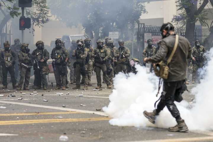 Newsom says federal gov't moving to deploy National Guard after immigration protests