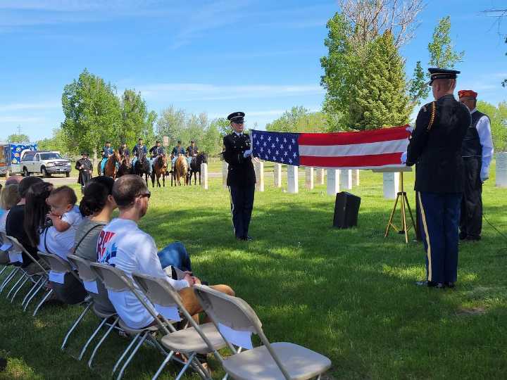 Fort Caspar Honors Fallen Soldiers With New Headstones