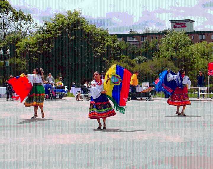 Comunidad se une para celebrar el Stamford Day 