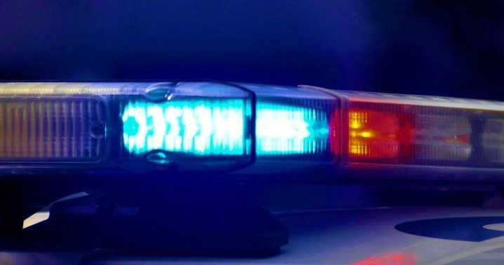 Man dies in car crash near Knapps Tunnel in Chelan County