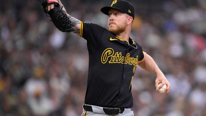 Padres offense disappears again in loss to Pirates