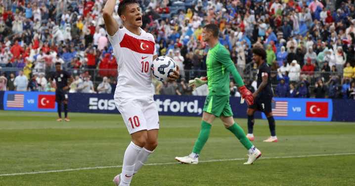 Turkey rallies for win in friendly against US, which loses 3rd straight under Pochettino