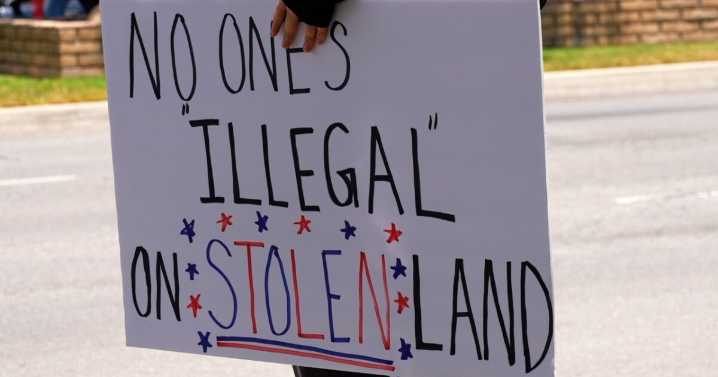 Bakersfield activists rally in response to ICE raids in Los Angeles