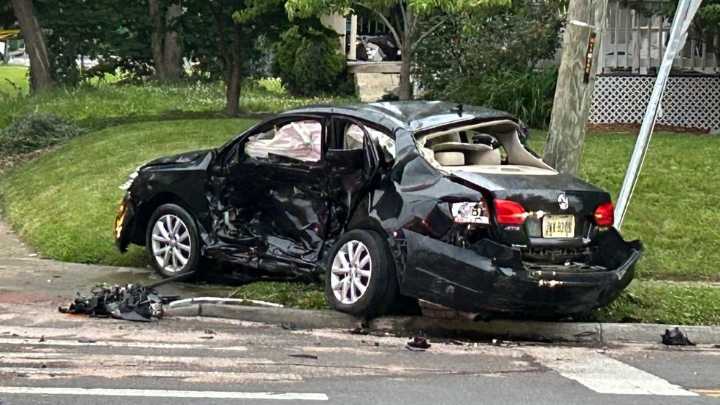 Police investigating violent crash in Cincinnati neighborhood