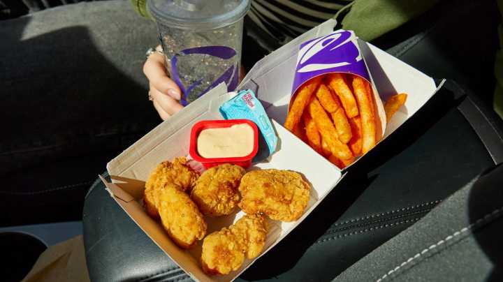 The Ordering Hack That Makes Taco Bell Nuggets Taste Like Boneless Wings