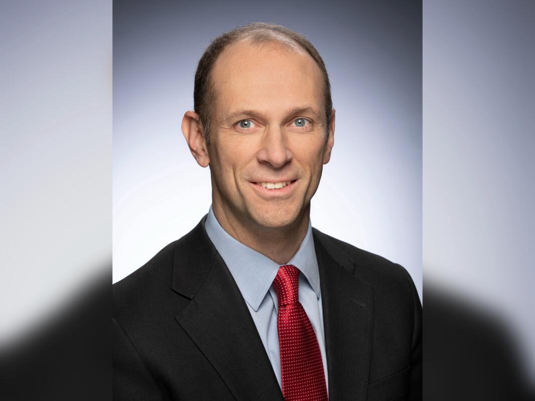 Chicago Fed president discusses impacts of tariffs and interest rates in Iowa