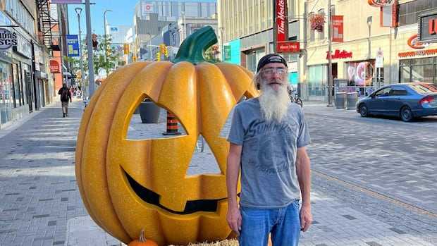 At times homeless himself, Al Kelley helped others on London's streets