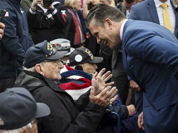 D-Day veterans return to Normandy to mark 81st anniversary of landings