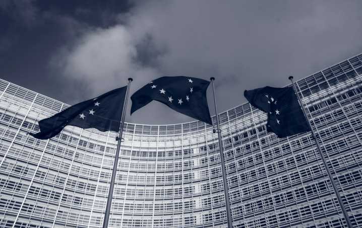 BCE vuelve a bajar tasas de interés por octava vez ante retorno de la inflación al 2%