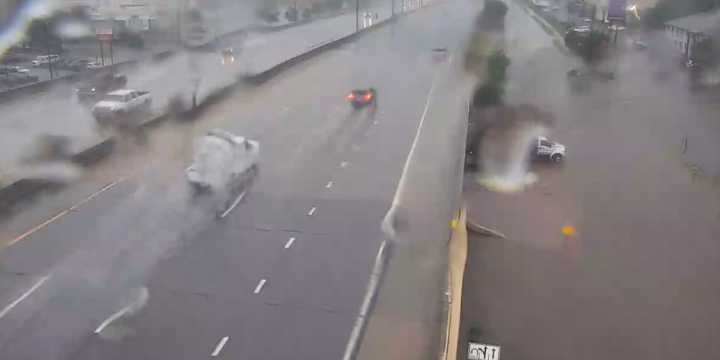 Scattered thunderstorms to rumble through eastern half of US