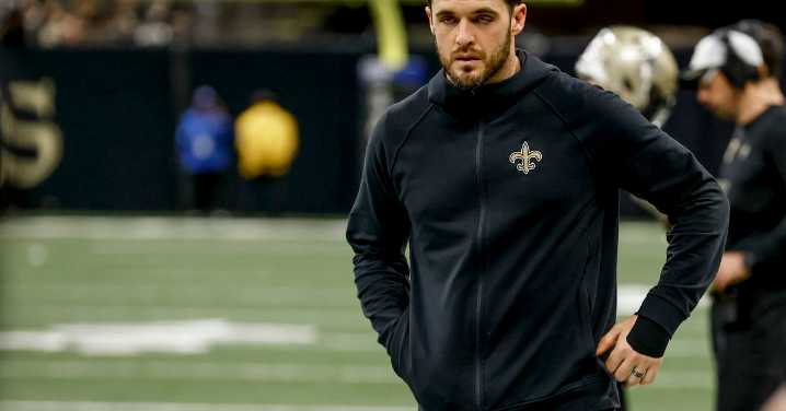 Fleur-de-Links, June 6: Derek Carr explains his retirement