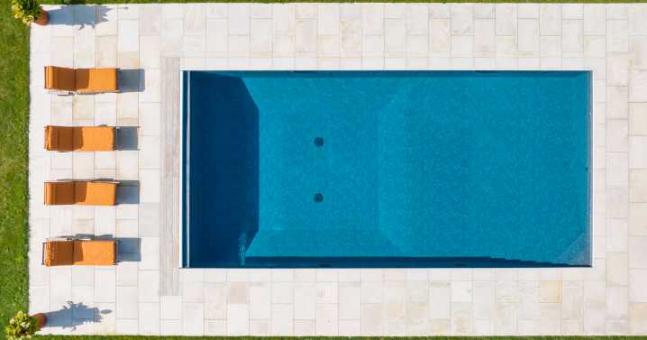 I Pool Hopped Using Swimply: Here's My Review