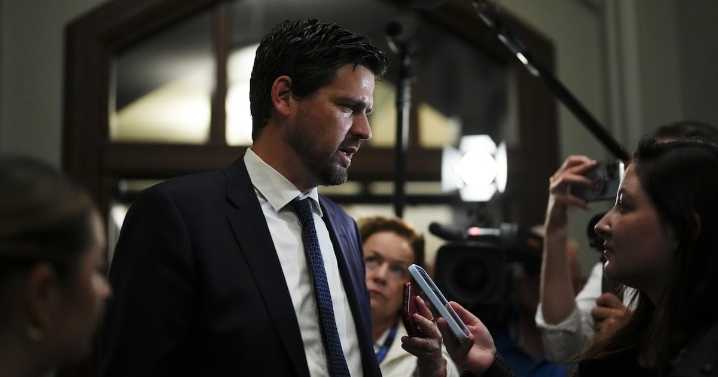 Indigenous comments prompt apology from Canada's justice minister