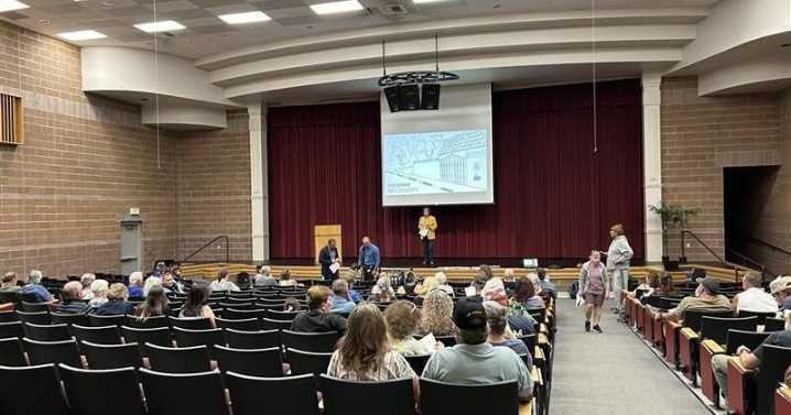 Gray Fire survivors give input on how to spend $44 million in fire recovery funds