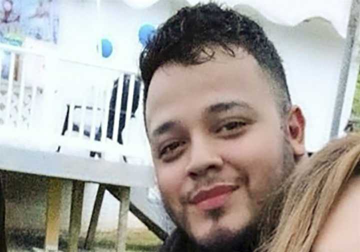 U.S. charges Kilmar Abrego Garcia with transporting people who were in the country illegally