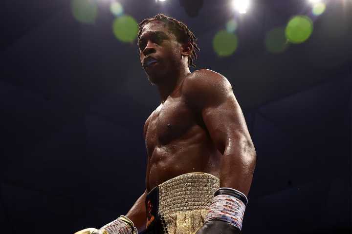“It’s Bulls**t”: Keyshawn Davis Ripped Apart by Undefeated Champ Over Shocking Weight Miss After Keyshawn Davis missed weight for his fight against Edwin De Los Santos, cruiserweight champion goes sco