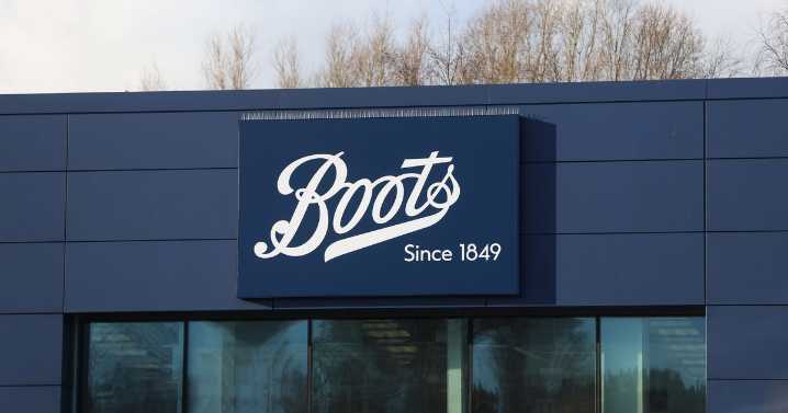 Boots knocks 50% off 200ml perfume that's cheaper than 100ml bottle