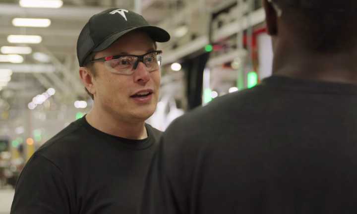 Elon Musk explains Tesla’s domestic battery strategy