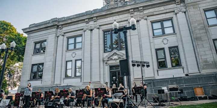 Baraboo welcomes back ‘Concerts on the Square’ summer series
