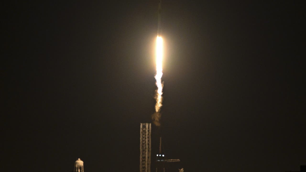 SpaceX launches SiriusXM SXM-10 satellite from Florida