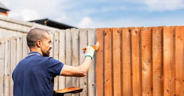 Painter gets 'sweet revenge' on customer who refused to pay for garden fence job