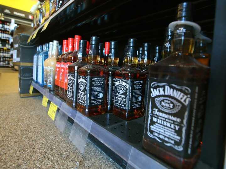 AGLC now allowing U.S. booze imports on directive of province