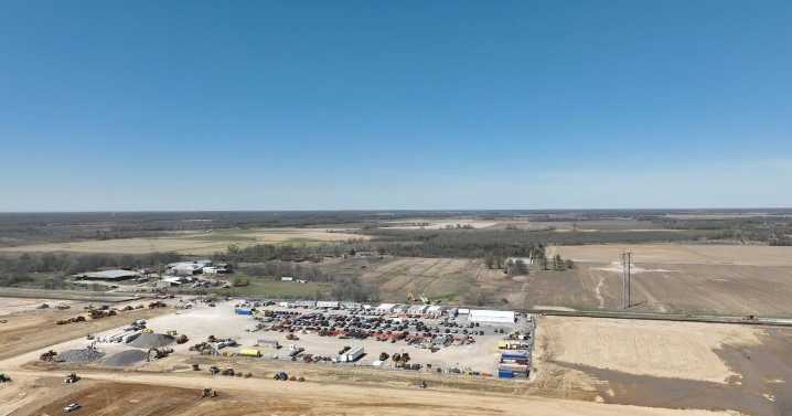 Meta's Louisiana data center could provoke outages, advocates say. Entergy says safeguards in place.