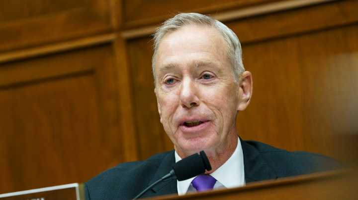 Democrats ask Bondi for Epstein files after Musk’s Trump allegation