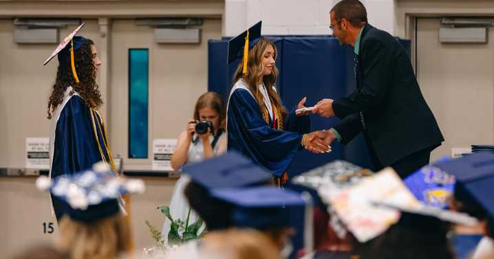 Mifflinburg valedictorian: Embrace changes, challenges