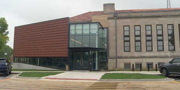 Springfield library to reopen after year