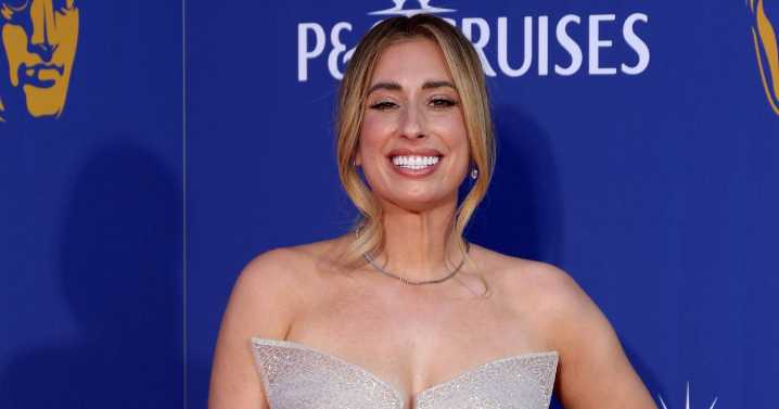 Stacey Solomon hits back at troll who left vile comment about her appearance