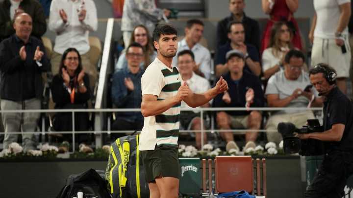 French Open: Defending champion Alcaraz faces No. 1 Sinner for the men's title