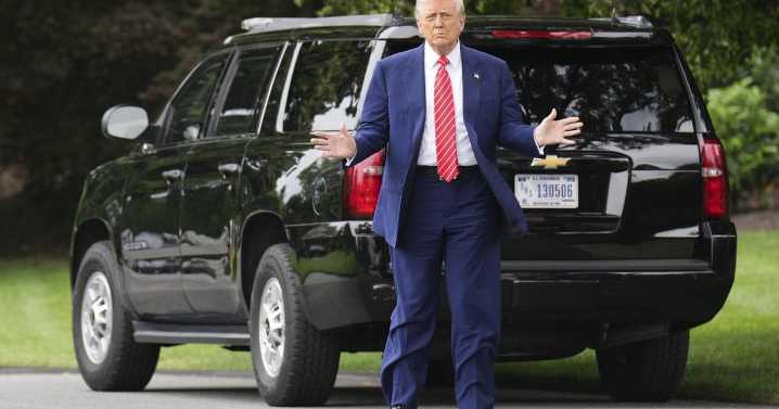Trump dice que China "violó" acuerdo comercial y que por eso dejará de ser "gentil"