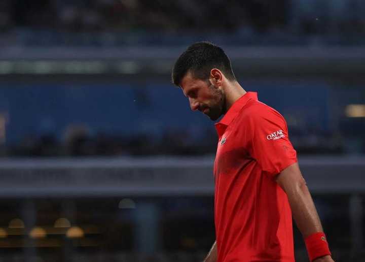 “Take the Beating Like a Man”- Novak Djokovic Called Out as Jannik Sinner Activates Beast Mode at French Open Novak Djokovic comes under fire from fans online during his semifinal clash with Jannik Si