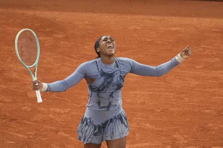 Coco Gauff digs deep to beat Keys and will face 361st-ranked Boisson in the semifinals