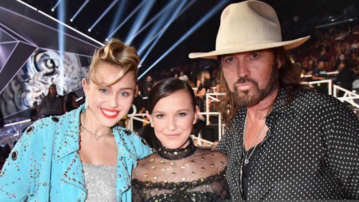 Billy Ray Cyrus supports Miley Cyrus after songstress ended estrangement with father