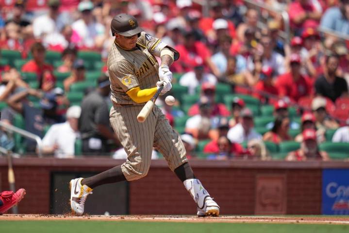 Manny Machado pega dos dobles entre sus cuatro hits en la victoria de Padres 9