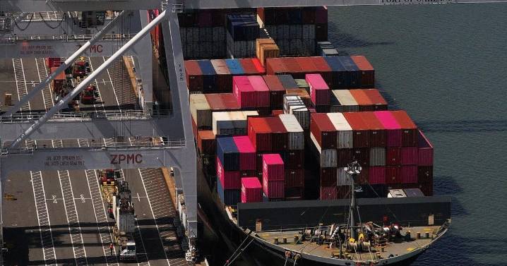 Trump agrees to 90-day negotiating period with Mexico in a blitz before his tariff deadline