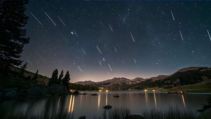 Watch Twin Meteor Showers Reach Their Simultaneous Peak in Summer Skies