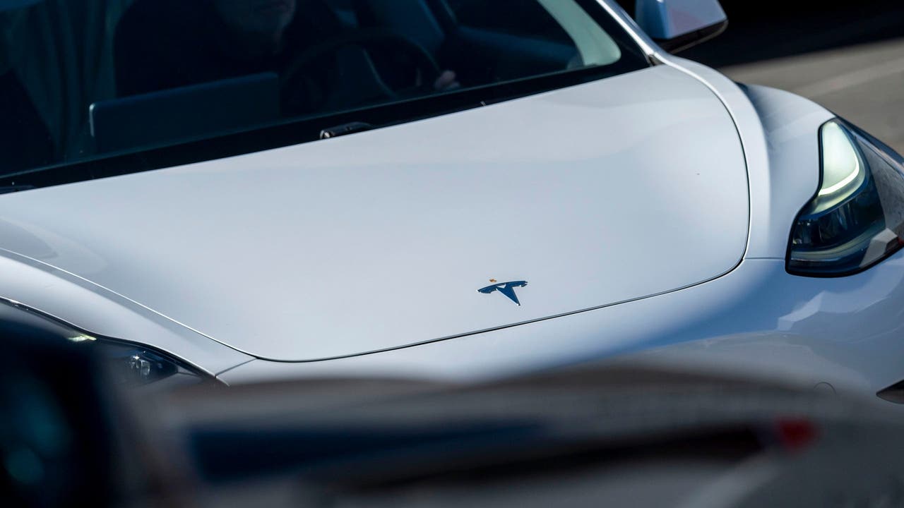 Tesla not permitted to roll out robotaxi service in SF as reportedly planned