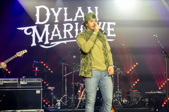 Country music singer explains how he got ‘kicked out’ of his own concert