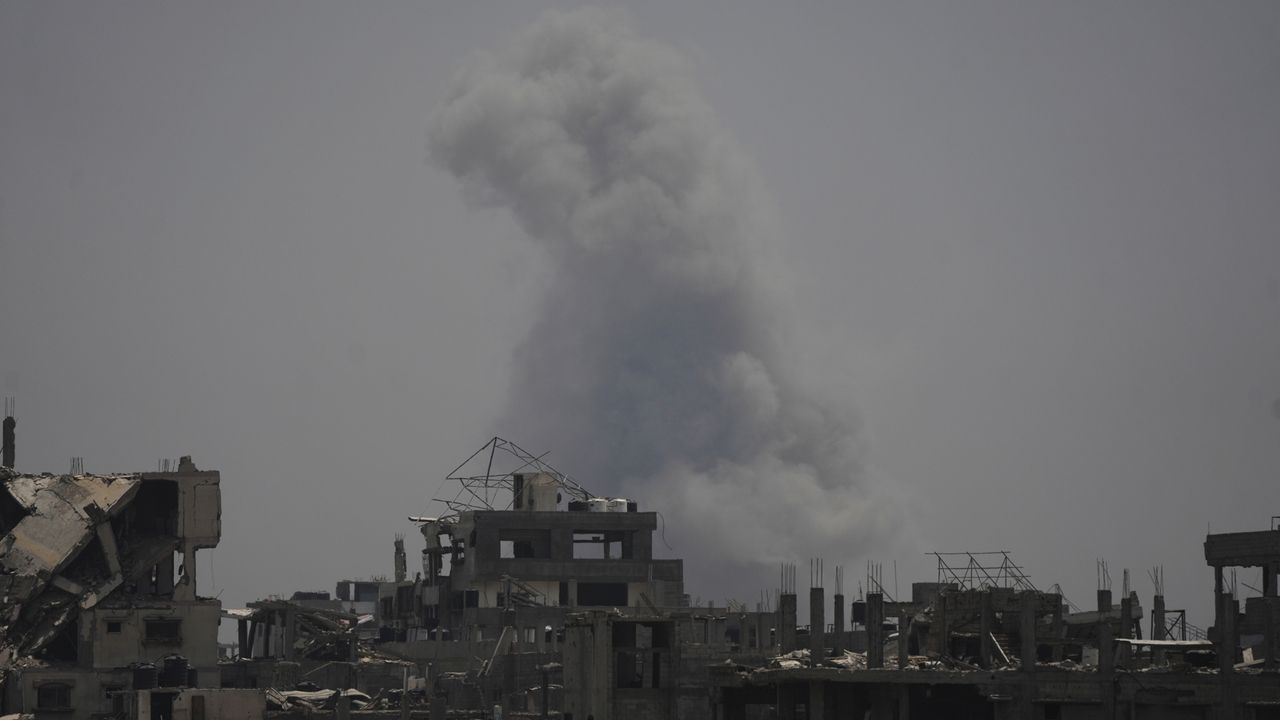 Palestinian death toll in Israel-Hamas war passes 60,000, Gaza Health Ministry says