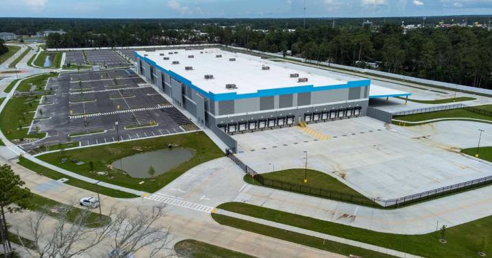 Amazon now hiring for $40 million Slidell center that will open soon. Here's how to apply.