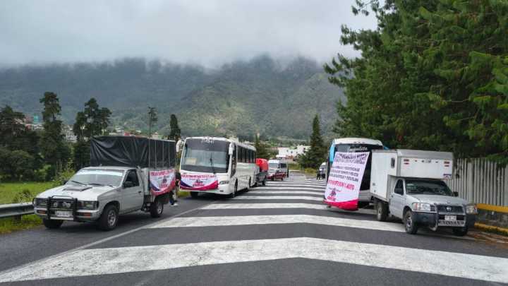 Evita Estas Zonas; Bloqueo de Transportistas en Carreteras y Autopistas de Puebla