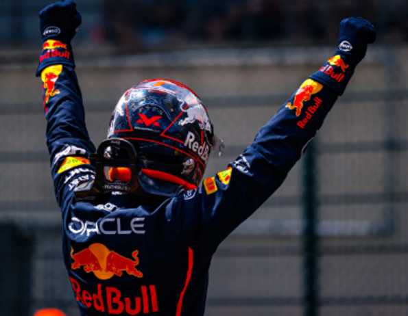 Verstappen seguirá en Red Bull la temporada que viene