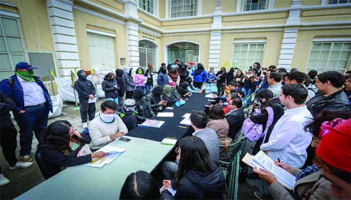 Enjambre Estudiantil Unificado convoca a autoridades de UAEMex a mesa de diálogo
