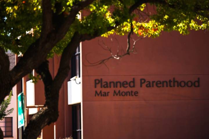 Planned Parenthood closes 5 Northern California clinics