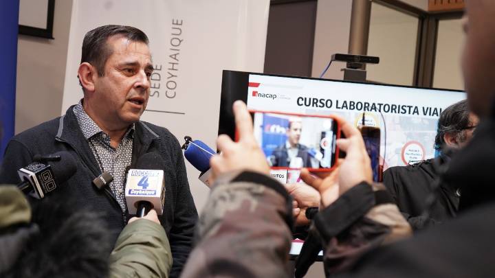 Abren postulaciones a curso y beca para laboratoristas viales
