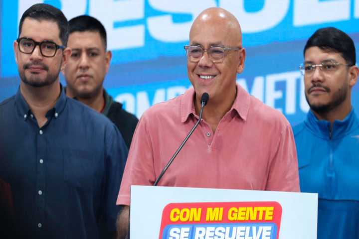 Jorge Rodríguez: «Estas elecciones han derrotado el extremismo (…) lo que se cuentan son los votos»
