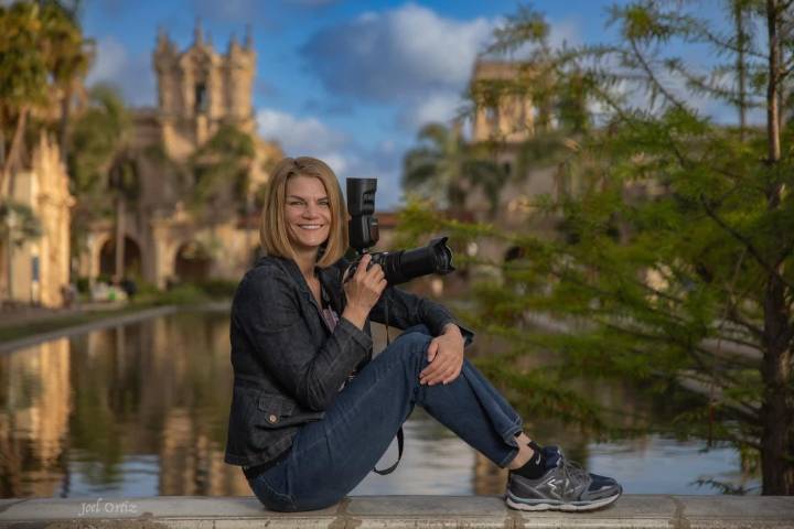 Meet Your Neighbor: Juliane Morris, Volunteering, Connection, and Capturing Moments